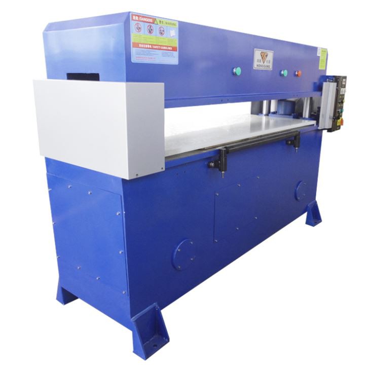 Cloth Cutting Machine
